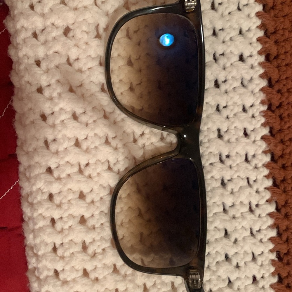 Stylish Black Sunglasses classic ray ban